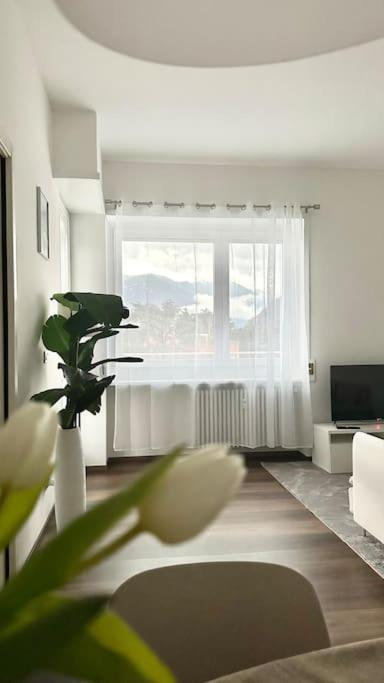 Luxury Apartment With View Como Eksteriør billede